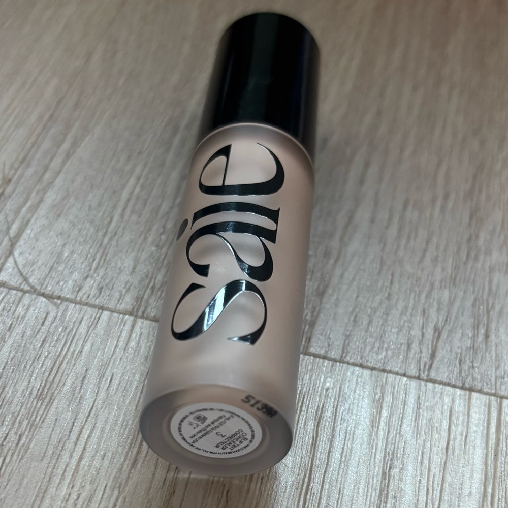 Saie Slip Tint Radiant All-Over Concealer with Niacinamide